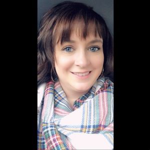 Meet your Posher, Katrina